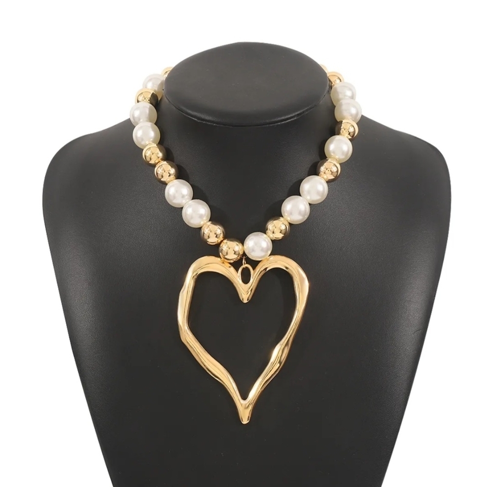Heart Statement Necklace Faux Pearls Gold Balls - Picture 6 of 14